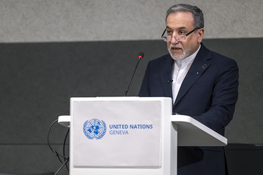 Η Τεχεράνη “δεν βλέπει κανέναν λόγο να διαπραγματευτεί” με τις ΗΠΑ, λέει ο Ιρανός ΥΠΕΞ