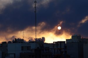 ΗΠΑ και Ισραήλ χτύπησαν το κτίριο όπου θα εκλεγόταν ο διάδοχος του Χαμενεΐ, vid