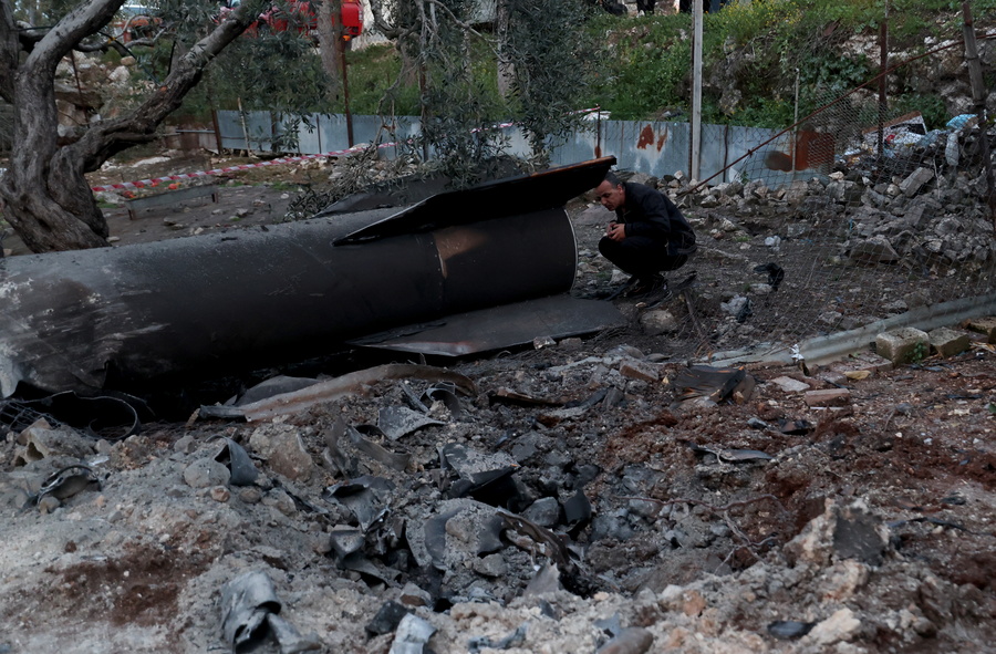 Πώς καταρρίφθηκε ο μύθος της «αδιαπέραστης» ισραηλινής αεράμυνας, vid