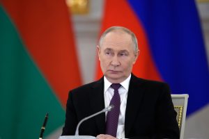 26 χρόνια και συνεχίζουν: Η παράνοια στον Δυτικό Τύπο με τον Πούτιν δεν σταματά – Video