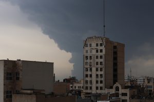 Στο απόλυτο μαύρο ξύπνησε σήμερα η Τεχεράνη – Vid