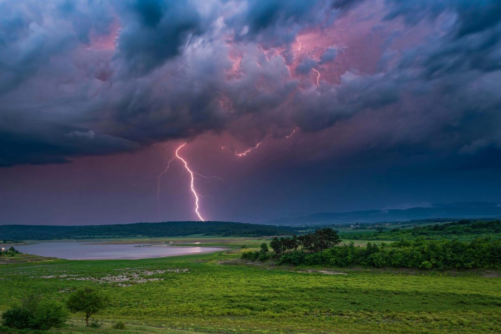 Κίνδυνος κατάρρευσης φράγματος στη Χαβάη – Eντολή εκκένωσης για 5.500 κατοίκους, vid