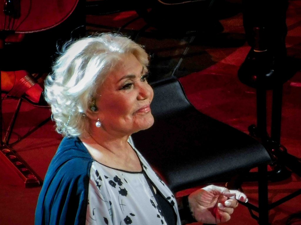 Ο πολιτικός κόσμος αποχαιρετά τη Μαρινέλλα