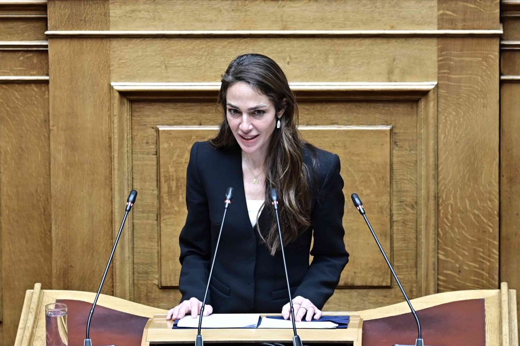 Δόμνα Μιχαηλίδου: «Οι πολιτικές για την οικογένεια και τη στέγαση πρέπει να προχωρούν μαζί»