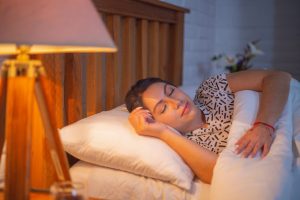 4 σημαντικοί λόγοι για να κοιμηθείτε λίγο παραπάνω