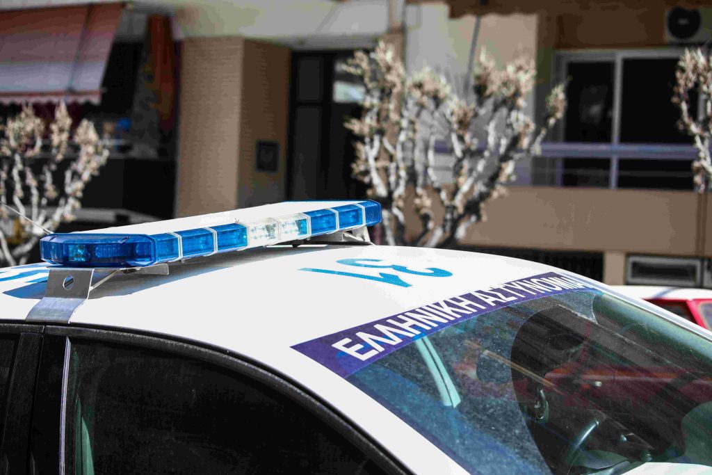 Συνελήφθη ο 54χρονος για τη δολοφονία της μητέρας και της αδελφής του στου Ζωγράφου
