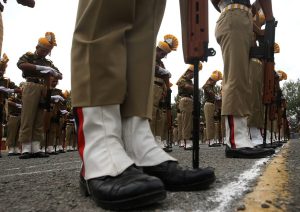 Ινδία: 9 αστυνομικοί καταδικάστηκαν σε θάνατο  – Σκότωσαν στο ξύλο πατέρα και γιο…λόγω μη τήρησης της καραντίνας!