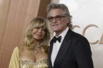 American actors Goldie Hawn (L) and Kurt Russell