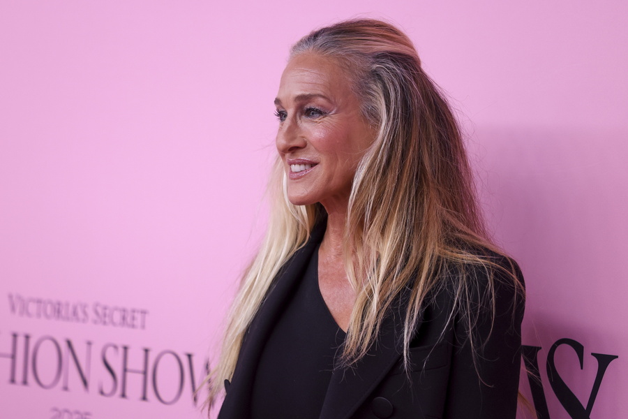 ΒΙΝΤΕΟ: Η Σάρα Τζέσικα Πάρκερ συνάντησε την βασίλισσα Καμίλα στην Νέα Υόρκη