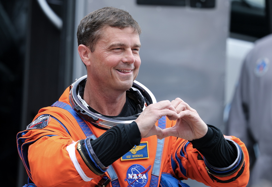 Η στιγμή που το “ΆρτεμιςΙΙ” χάνει την επαφή με την Γη – Οι 4 λέξεις μετά την 40λεπτη διακοπή ρεύματος, ΒΙΝΤΕΟ