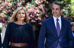 Η Μαρέβα Μητσοτάκη χειρουργήθηκε για ειλεό – Το ιατρικό ανακοινωθέν