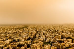 Επιβάτες αεροπλάνου έβλεπαν τον κόκκινο ουρανό της Κρήτης και δεν το πίστευαν, vid