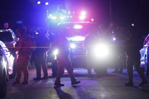 Για απόπειρα δολοφονίας του Τραμπ κατηγορείται ο άνδρας που εισέβαλε στο δείπνο ανταποκριτών του Λευκού Οίκου