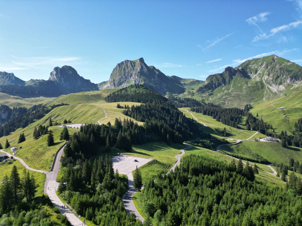 Συνετρίβη ιδιωτικό αεροσκάφος στην Ελβετία –  Ένας νεκρός