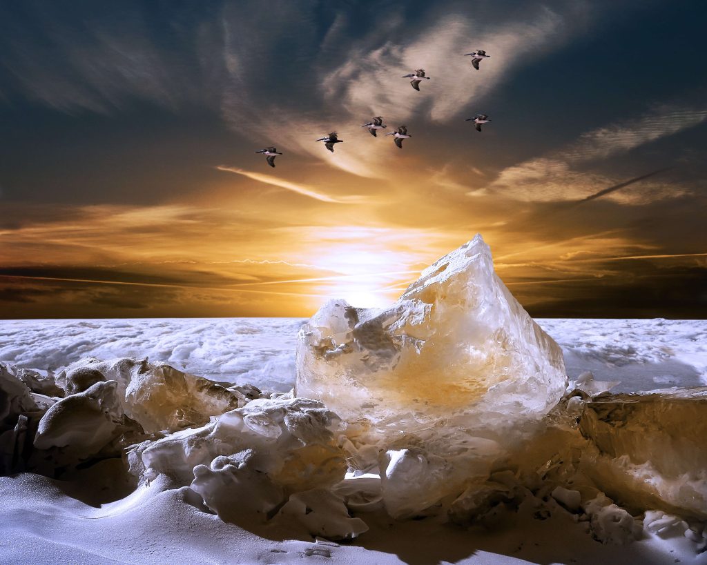 «Oροφή» από πάγο: Το σπάνιο φαινόμενο που σχηματίζει ένα εξωπραγματικό σκηνικό (Vid)