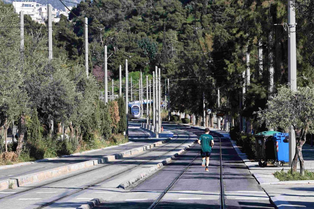 Έτοιμη η Β. Όλγας: Ολοκληρώθηκε η ανάπλαση και επιστρέφουν τα μέσα μαζικής μεταφοράς