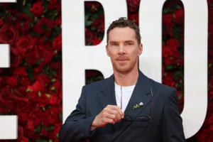Ηθοποιός του Doctor Strange και Sherlock τσακώνεται με ποδηλάτη στο Λονδίνο! Viral ΒΙΝΤΕΟ