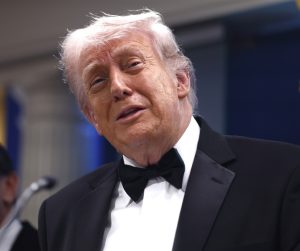 Όρος Ράσμορ: Κάπου εκεί ανάμεσα στους προέδρους θα δείτε και…τον Τραμπ! ΦΩΤΟ