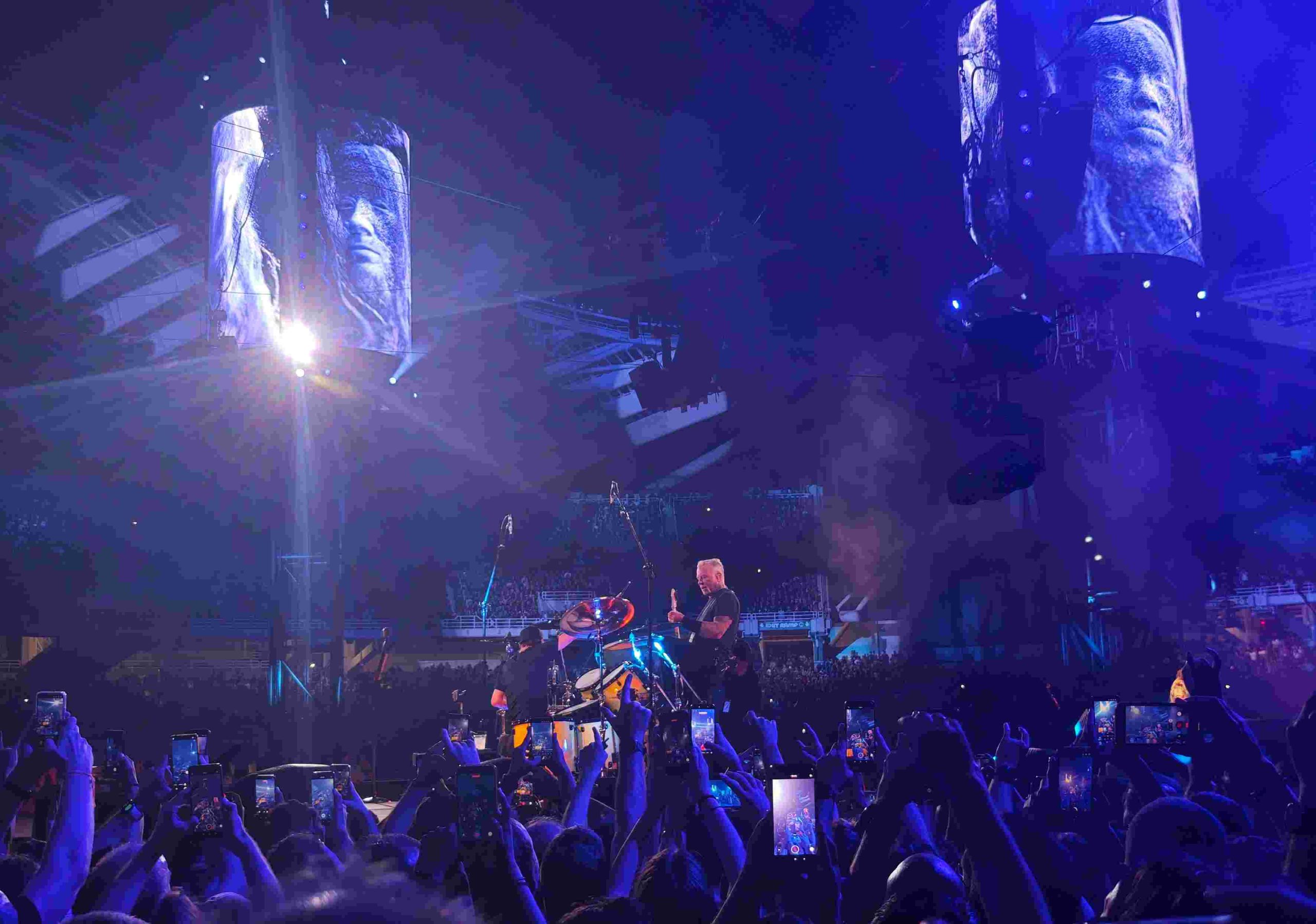 metallica oaka