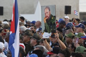 «Θα υπάρξει αιματοχυσία»: Οι Κουβανοί προειδοποιούν τον Τραμπ να μην εισβάλει στη χώρα τους