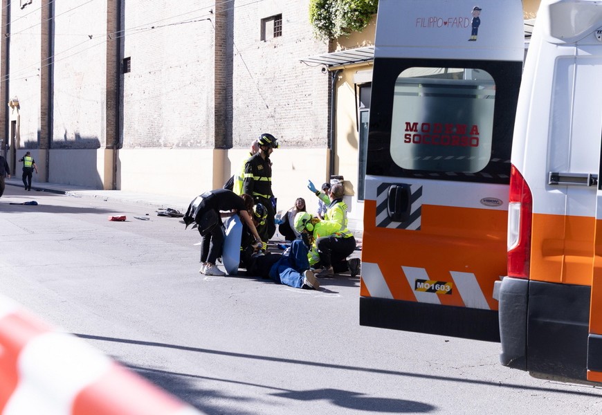 Ιταλία: «Απέδειξα ότι η Ιταλία δεν έχει πεθάνει», είπε ο άνδρας που μπλόκαρε χθες τον Μαροκινό δράστη