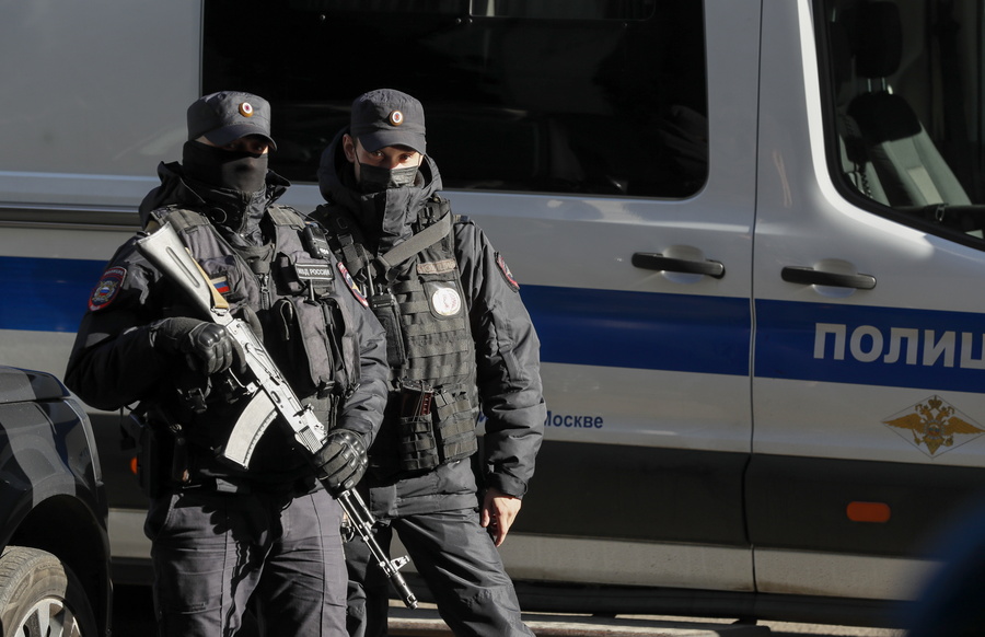 Μυστήριο με βομβιστικές επιθέσεις στη Μόσχα – Ποιούς «δείχνει» ο Πούτιν, vid