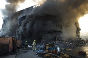 Πλάνα από τους νυχτερινούς ρωσικούς βομβαρδισμούς στο Κίεβο, vid