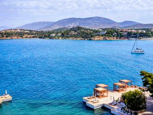 Καλοκαιρινός ο καιρός σήμερα στις περισσότερες περιοχές – Πού θα βρέξει το απόγευμα