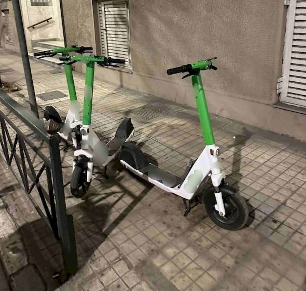 Οδηγοί ηλεκτρικού πατινιού “έκλεψαν” τα φώτα της δημοσιότητας από…φωτογράφιση γάμου! vid