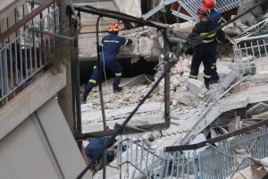 Παρέμβαση εισαγγελέα για την κατάρρευση της πολυκατοικίας στα Πετράλωνα