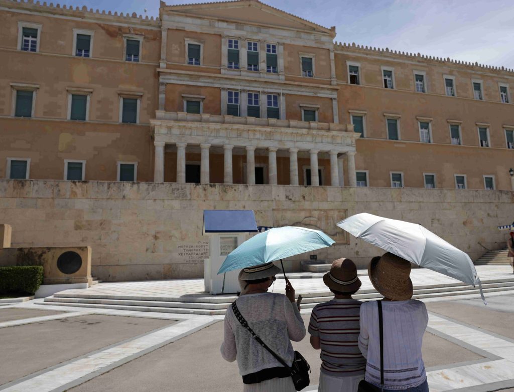 Καιρός σήμερα: Νέα άνοδος της θερμοκρασίας και βοριάδες έως 7 μποφόρ στο Αιγαίο – Έως 35 βαθμούς η θερμοκρασία