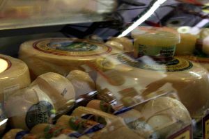 Περισσότεροι από 740 τόνοι τυριών διακινήθηκαν εκτός Λέσβου σε έναν μήνα