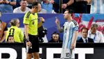 Lionel Messi of Argentina talks to referee Joao Pedro Silva Pinheiro