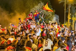 Σοκ στην Ισπανία: 13χρονος σκοτώθηκε από κατάρρευση σιντριβανιού κατά τη διάρκεια των εορτασμών για το Παγκόσμιο Κύπελλο