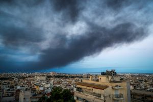Πανελλήνιος Ιατρικός Σύλλογος: Μέτρα προστασίας του πληθυσμού από τις εκτεταμένες πυρκαγιές