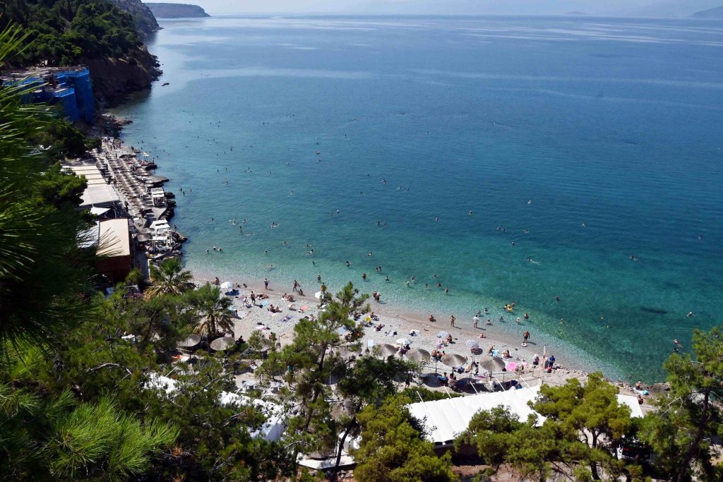 Καύσωνας: Στον “φούρνο” η χώρα μέχρι την Τετάρτη – Έως και τους 41 βαθμούς ο υδράργυρος σήμερα