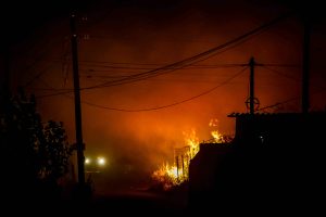 Θεσσαλονίκη: Έκτακτη ανακοίνωση του Δήμου Παύλου Μελά για τη μεγάλη φωτιά στο Ωραιόκαστρο