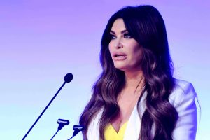 Η Κίμπερλι Γκίλφοϊλ εκφράζει τη βαθύτατη θλίψη της για τους πυροσβέστες που έχασαν τη ζωή τους