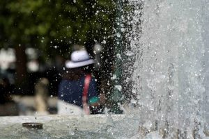 Θεσσαλονίκη: Κλιματιζόμενοι χώροι στους δήμους για την προστασία των πολιτών από τις υψηλές θερμοκρασίες