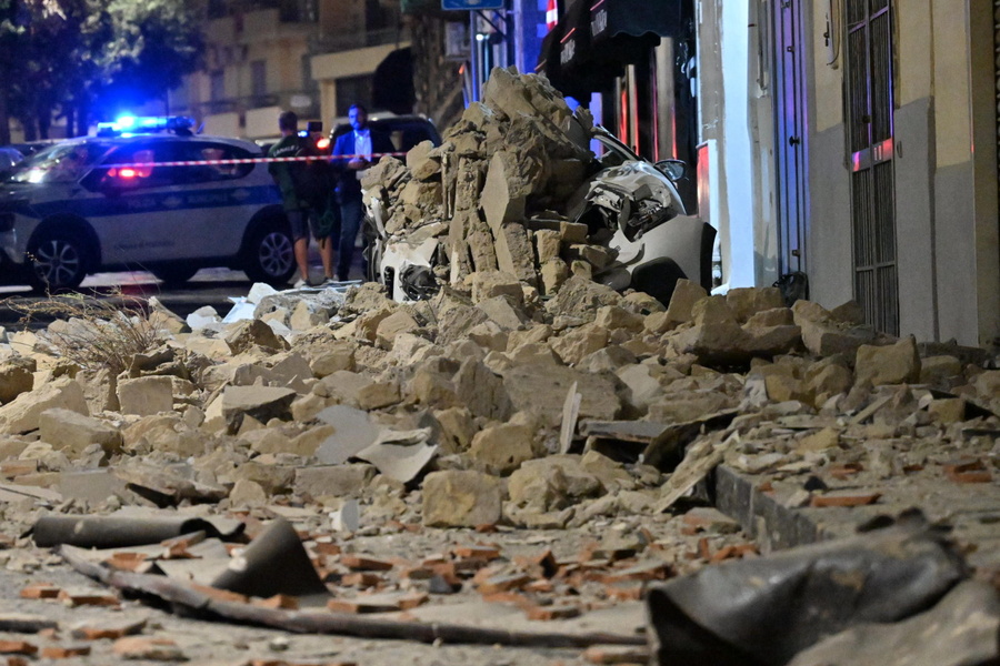 Ο χθεσινός σεισμός έξω από την Νάπολη άφησε 21 τραυματίες – Οι δύο σοβαρά