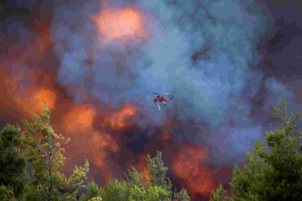 AtmoHub: Παρακολούθηση της μεταφοράς καπνού – Ποιες περιοχές αναμένεται να επηρεαστούν