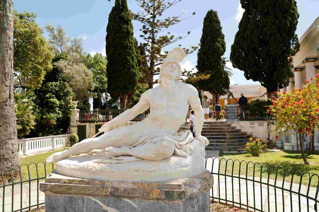 Διαγωνισμός 11,5 εκατ. ευρώ για την αποκατάσταση του Αχιλλείου στην Κέρκυρα