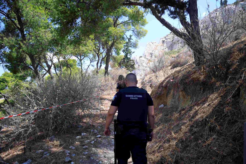 Σε 57χρονη ανήκει η σορός που βρέθηκε στον Λυκαβηττό