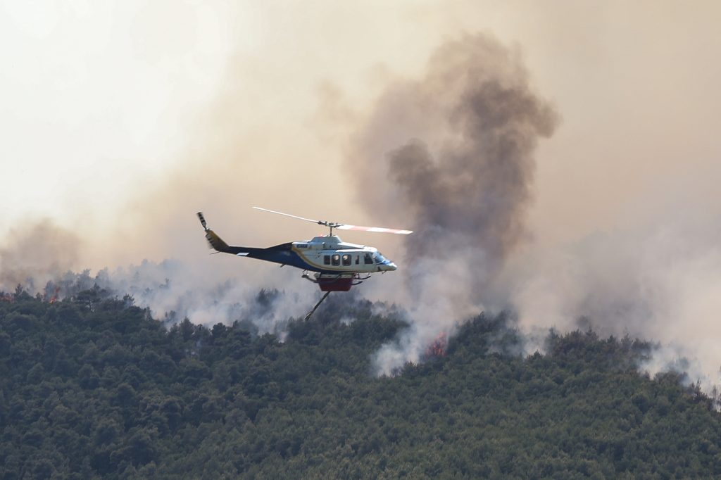 Νεκροί ο Δανός πιλότος και ο Έλληνας σύνδεσμος στη σύγκρουση των ελικοπτέρων στην Ψάθα