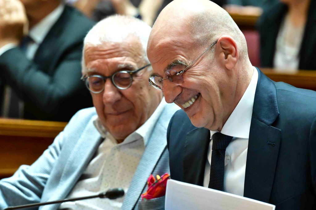 Συγχαρητήρια Δένδια και Κακλαμάνη στον Λευτέρη Πετρούνια για το χάλκινο μετάλλιο στους κρίκους