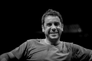 Η τελευταία εμφάνιση του Γιώργου Μαζωνάκη σε πανηγύρι – Τραγούδησε το “Υπάρχω”, vid