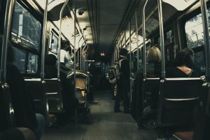 Αυτά συμβαίνουν στα ΜΜΜ στην Ιταλία της «δεξιάς» Μελόνι – Vid