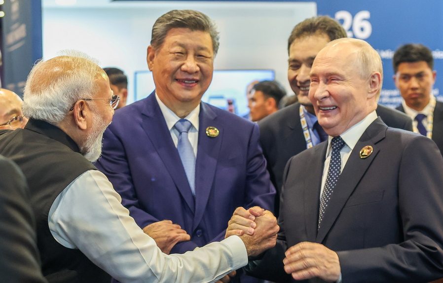 BRICS: «Δεν χρειαζόμαστε χωροφύλακα» – Αναφορά στην «παγκόσμια διακυβέρνηση» – Vid