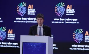 «Ο κόσμος έχει δίκιο να φοβάται την AI»: Τι ομολογεί μεγιστάνας της τεχνολογίας