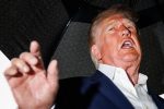 Trump umbrella EPA-SIPA USA POOL ape mpe
